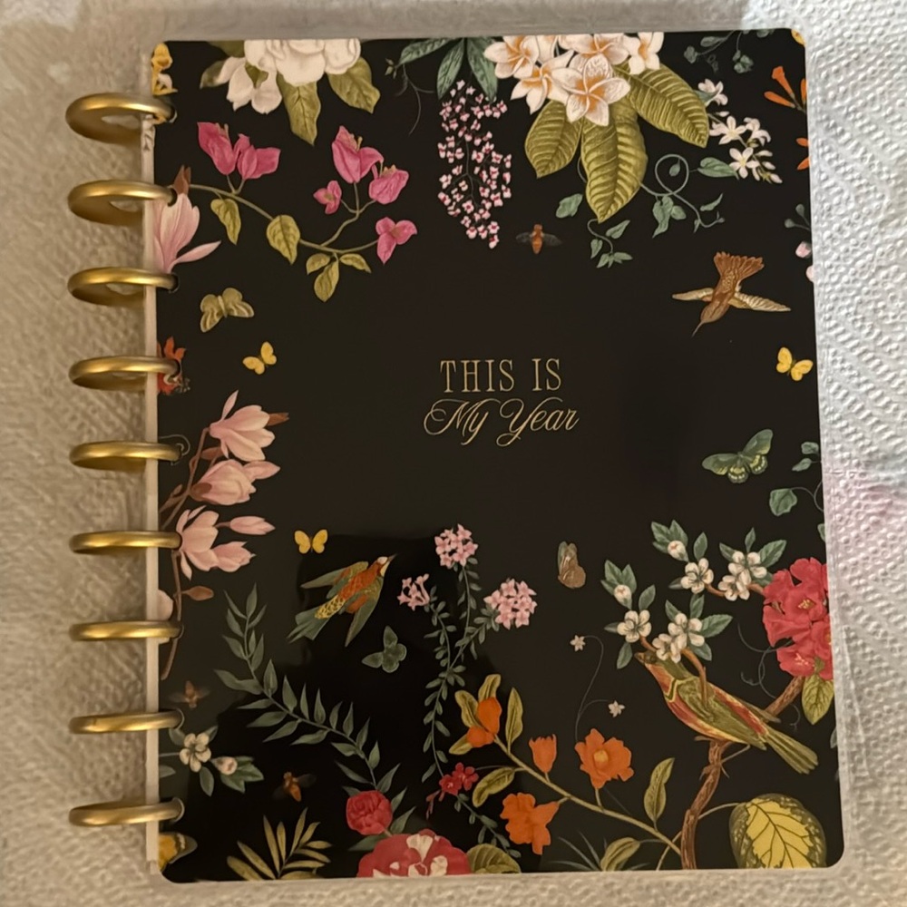 Undated Feathers & Flowers Happy Planner